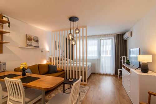 Flexible SelfCheckIns 77 Zagreb Garage Loggia New — 4-Star Luxury Hotel in Zagreb, Croatia