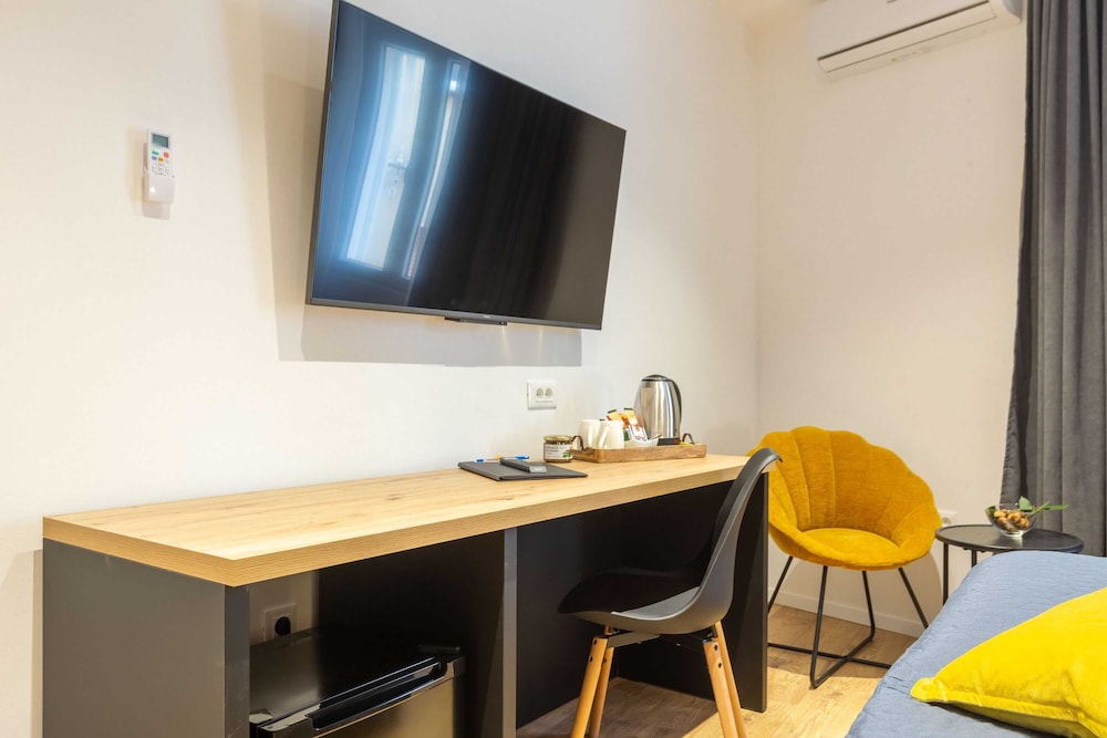 2M Exclusive Rooms — 4-Star Luxury Hotel in Zadar, Croatia