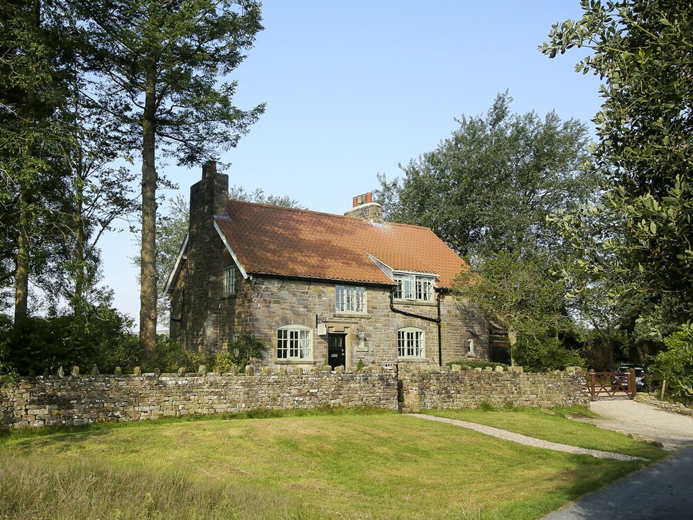 Eighteen97 — 5-Star Luxury Hotel in Whitby, United Kingdom