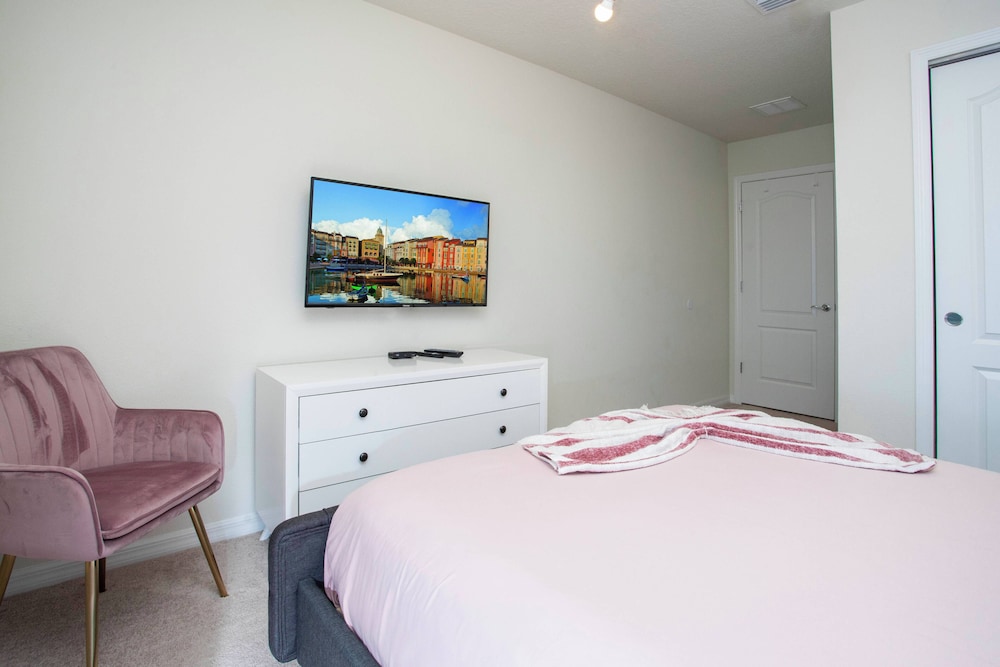 Gorgeous Themed Townhome at Windsor at Westside WW8915 - photo 25