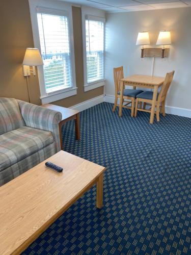 The Admiral Hotel Motel - photo 86