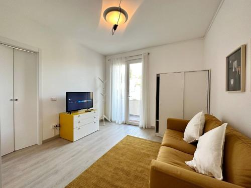 Itala 's Home — 4-Star Luxury Hotel in Manerba Del Garda, Italy