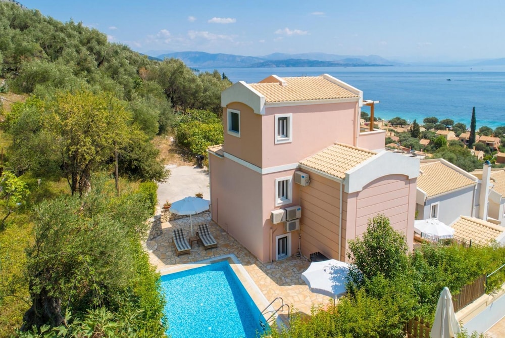 Villa Situla in Mparmpati — 5-Star Luxury Hotel in Corfu, Greece