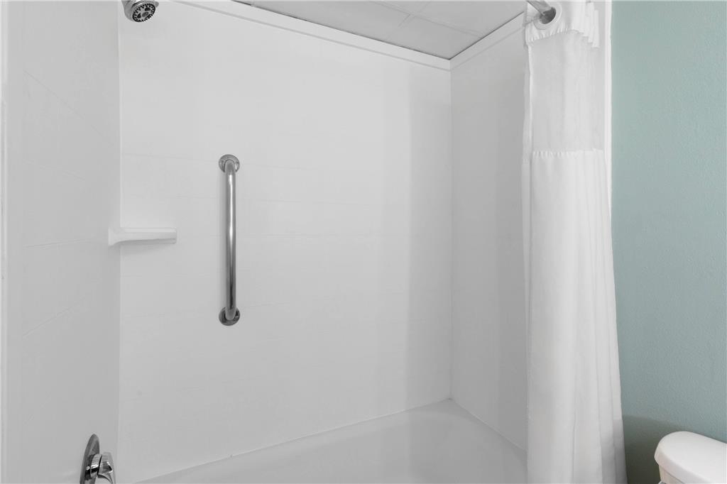 Wingate by Wyndham Greensboro Coliseum - photo 15