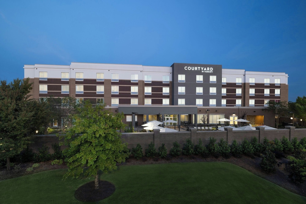 Courtyard Starkville MSU at The Mill Conference Center — hotel in Starkville