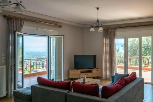Aphrodite's Villa 1 Romantic Sea View Escape — 4-Star Luxury Hotel in Nafpaktos, Greece
