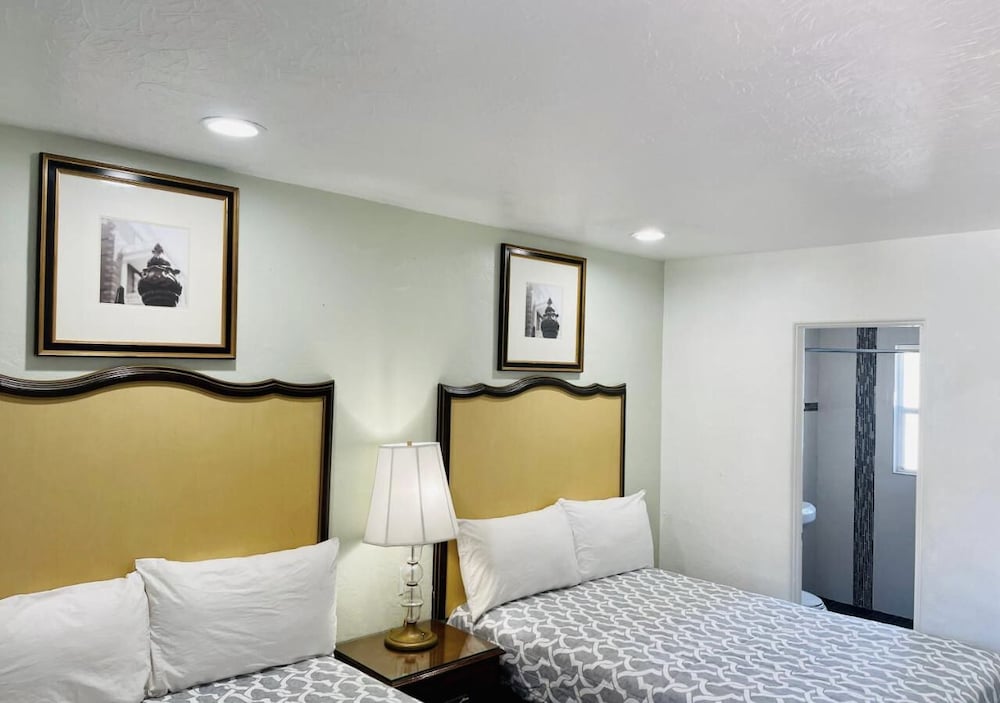 Siesta Inn - photo 8