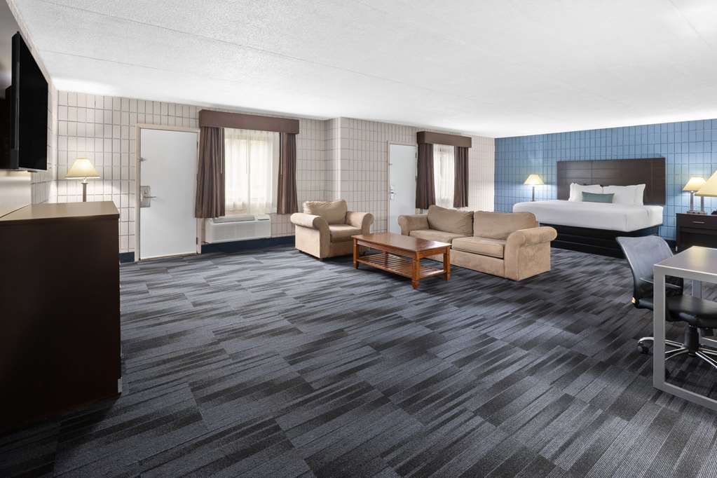 Baymont Inn and Suites by Wyndham Farmington MO - photo 26