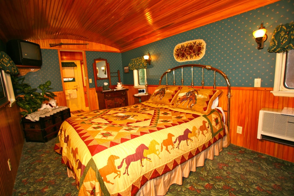 Featherbed Railroad Company - photo 23