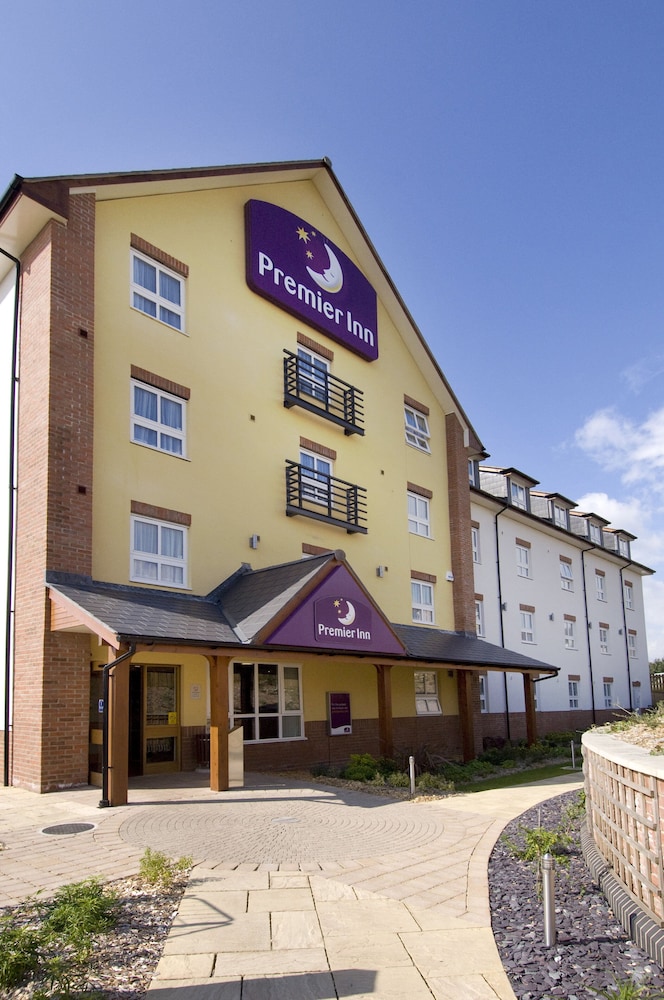 Premier Inn Llanelli Central East Hotel in Llanelli, United Kingdom