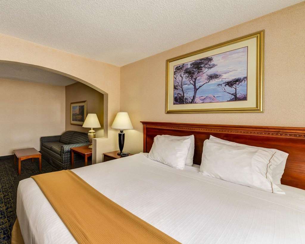 Quality Inn Spring Mills Martinsburg North - photo 10