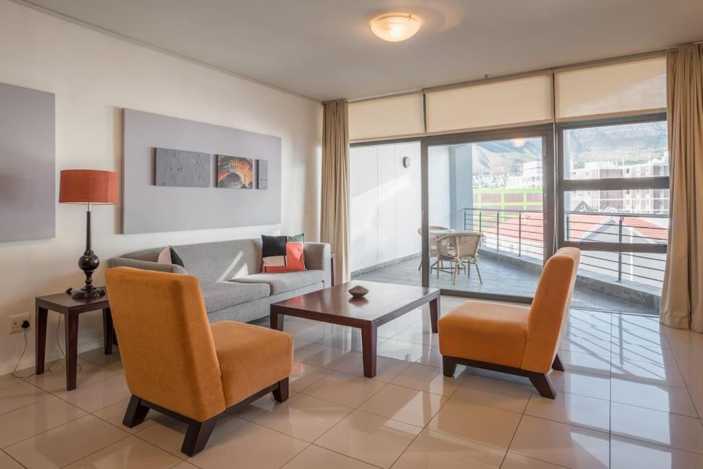6th Floor 3Bed City Center Spacious & Secure