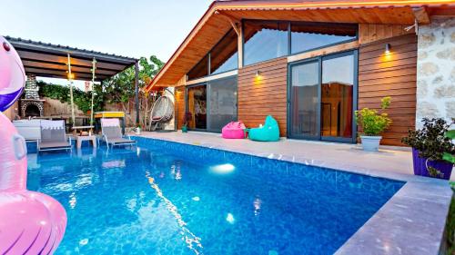 Saribelen Village Luxury Villa — 4-Star Luxury Hotel in Kalkan, Turkey