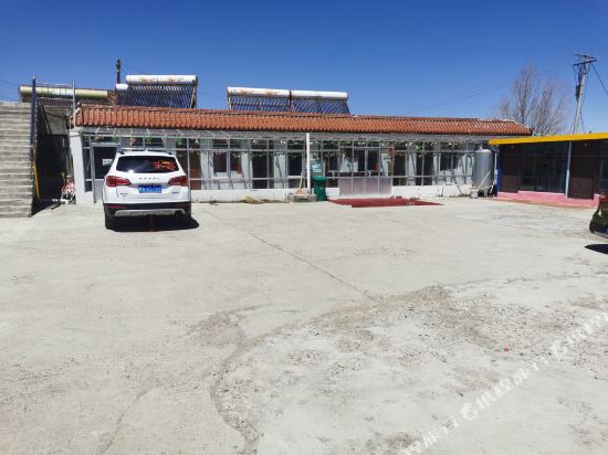 Qinghai Lake Yuehai Hotel in Gonghe, People's Republic of China