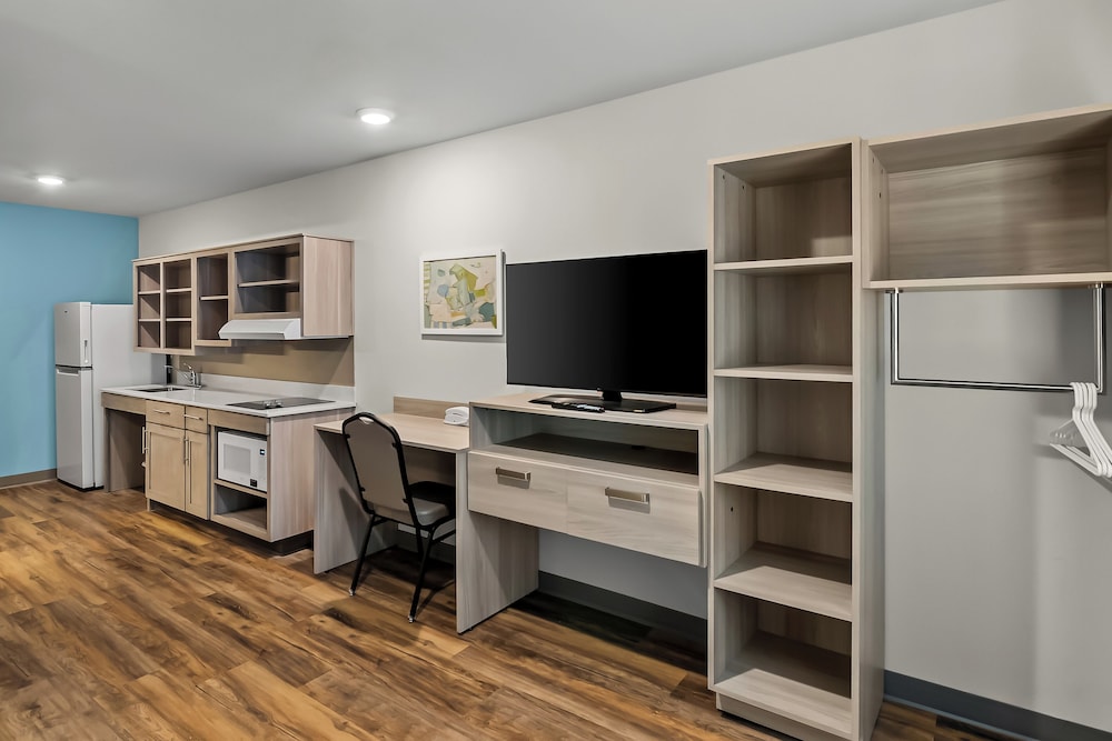 Woodspring Suites Newington Hartford South - photo 10