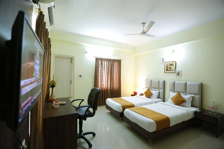 FabHotel Madhapur II - last minute hotel in Hyderabad