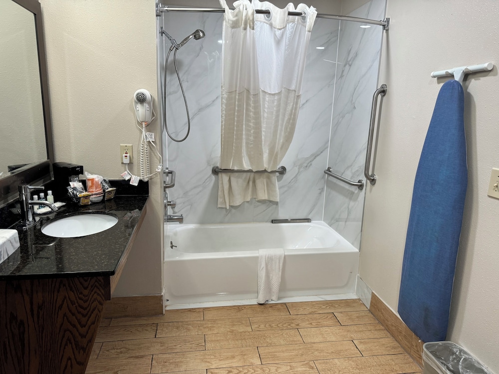 Quality Inn Lagrange East I 85 - photo 15