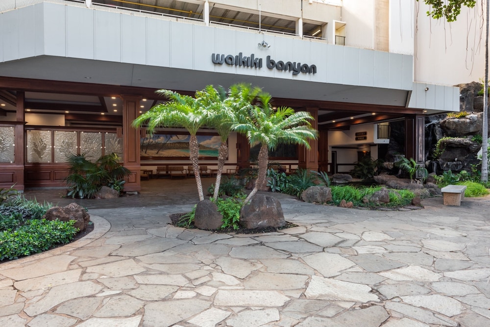 Waikiki Banyan Condo Located One Block From Waikiki Beach by Koko Resort Vacation Rentals - photo 156