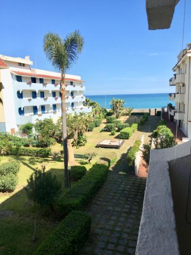 Baia degli Dei Living La Nike — 4-Star Luxury Hotel in Giardini-Naxos, Italy