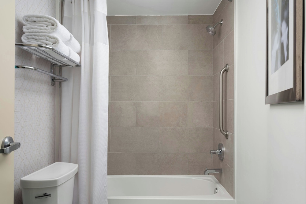 SpringHill Suites by Marriott Fort Myers Airport - photo 6