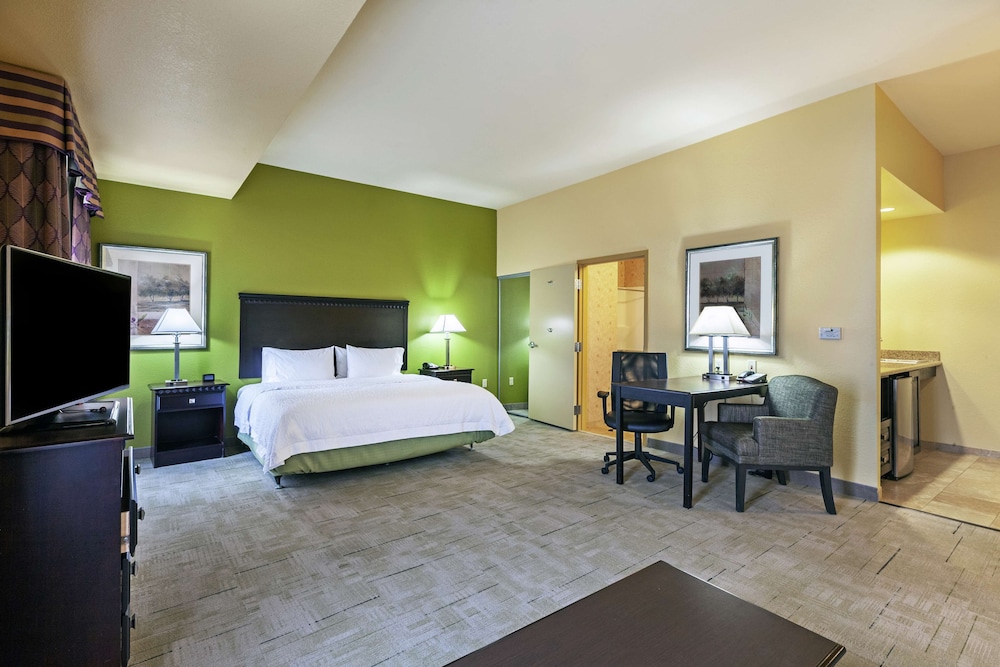 Hampton Inn & Suites Tulsa North Owasso - photo 26