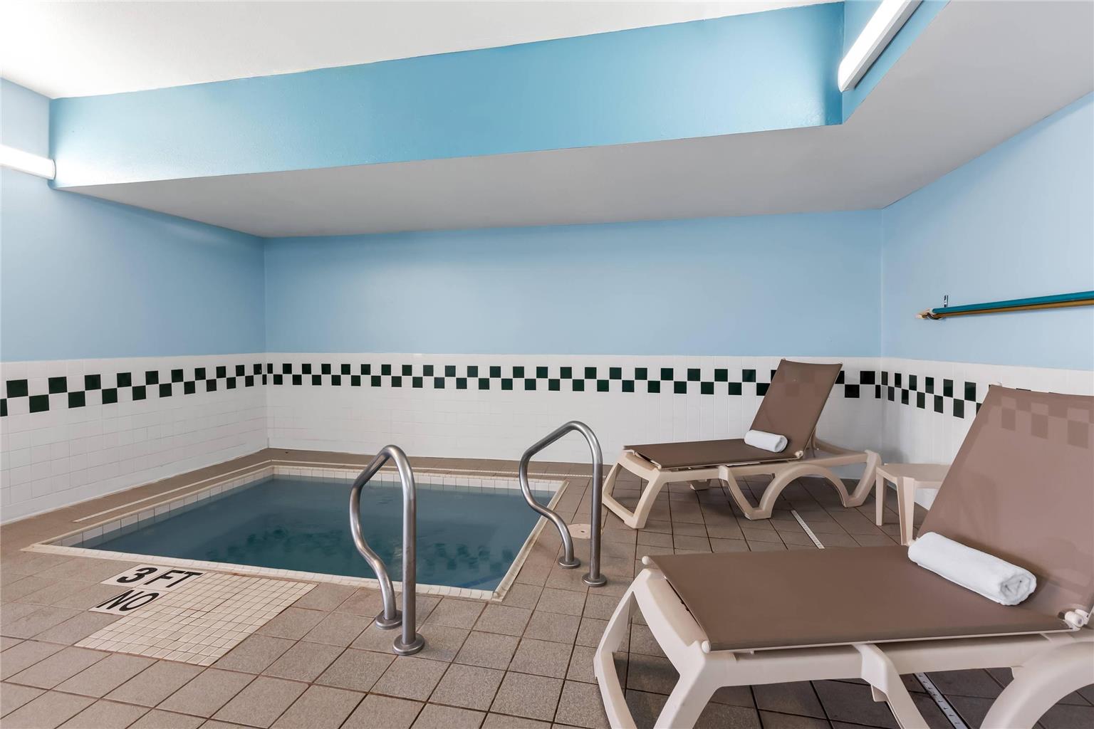 Quality Inn and Suites Springfield Southwest near I 72 - photo 29