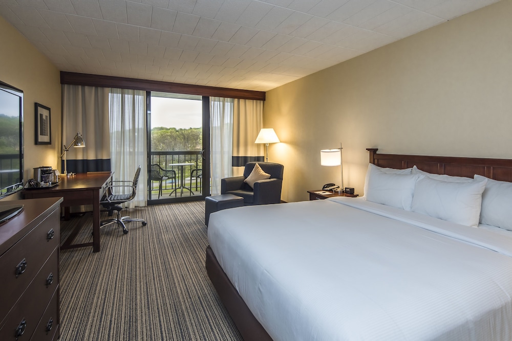 DoubleTree by Hilton Pittsburgh Cranberry - photo 27