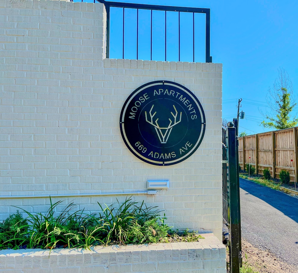 The Moose at Memphis Downtown & Victorian Village — 4-Star Luxury Hotel in Memphis, United States