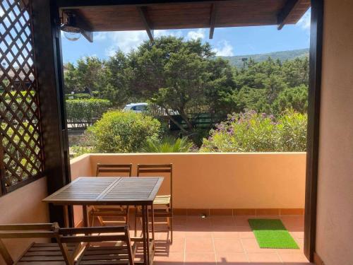 Casa con giardino vista mare Wi Fi e aria condizionata — 4-Star Luxury Hotel in Stintino, Italy