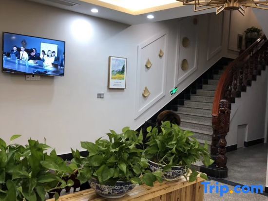 Lake Inn - carbon neutral hotel in Yuyao