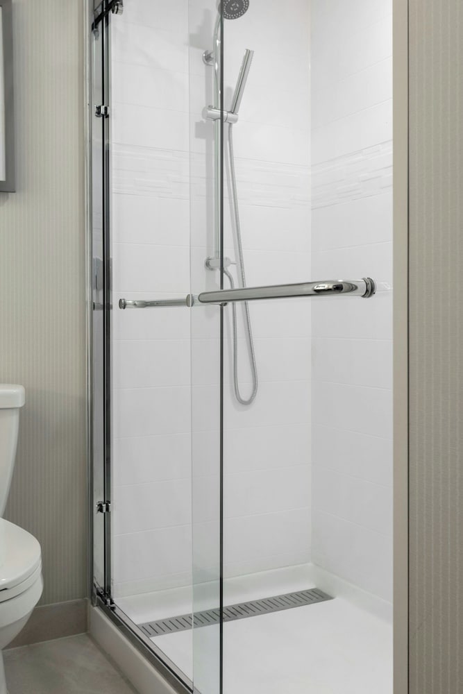 Delta Hotels by Marriott Indianapolis Airport - photo 21