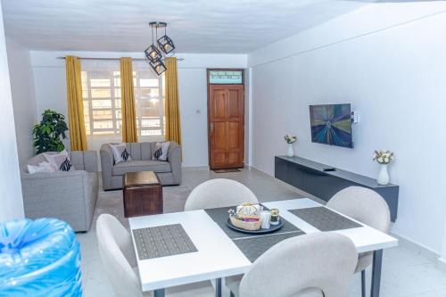 Executive 1BR Apartment in Elgonview close to Reale Hospital — 4-Star Luxury Hotel in Eldoret, Kenya