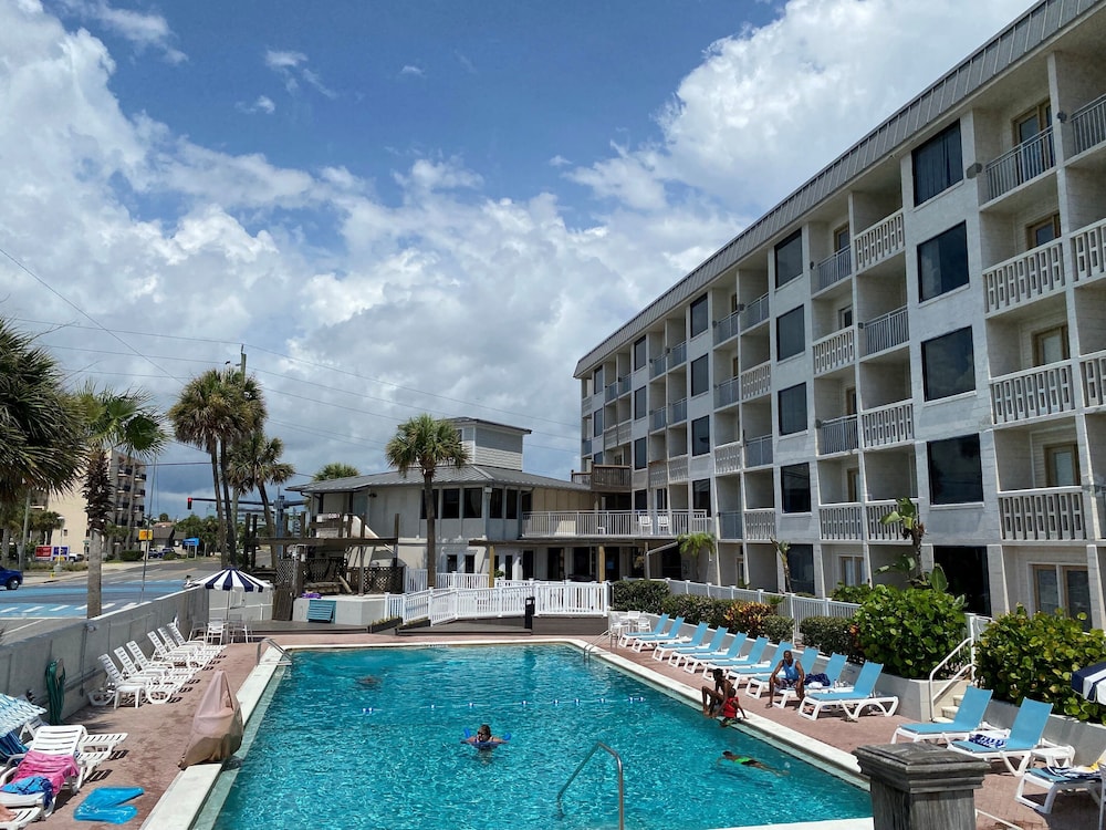 Silver Beach Club - photo 28