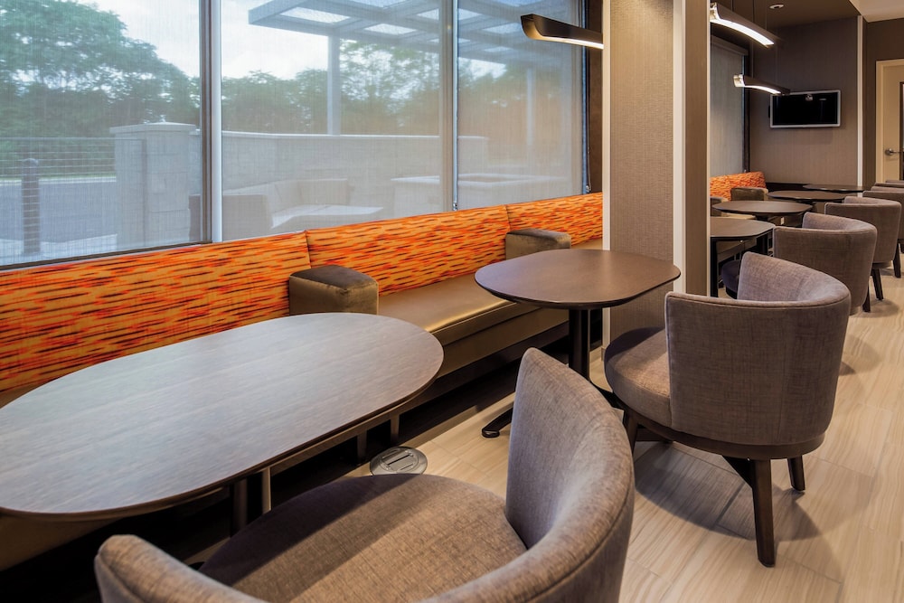 Springhill Suites by Marriott Chambersburg - photo 4