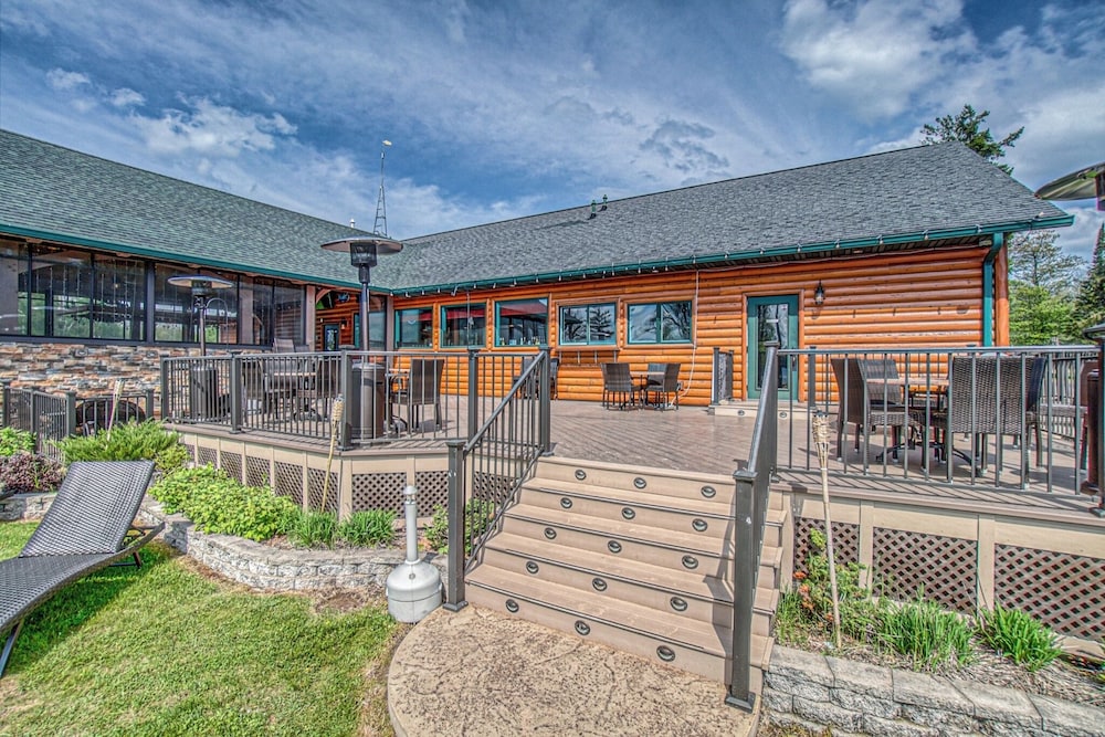 Lena's Northern Pines Resort - photo 76