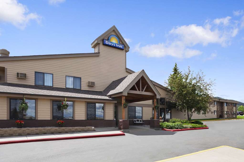 Days Inn by Wyndham Helena - carbon neutral hotel in Helena