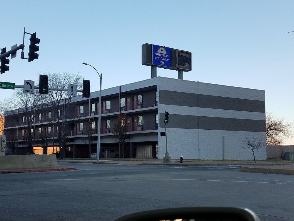 Americas Best Value Inn St. Louis Downtown - photo 18