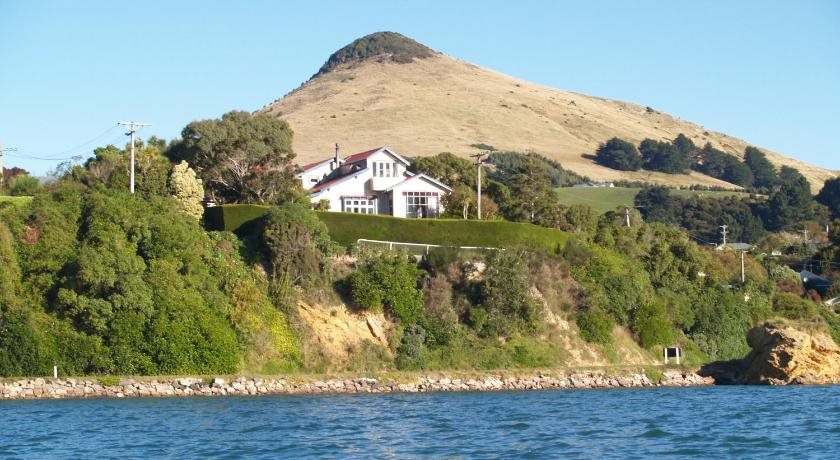 Captain Eady's Lookout — 4-Star Luxury Hotel in Portobello, New Zealand
