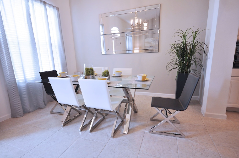 Solterra Resort by VHC Hospitality - photo 13