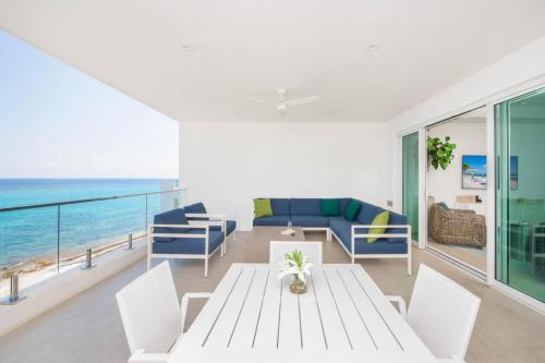 Rum Point Resort 404 - carbon neutral hotel in Unknown City