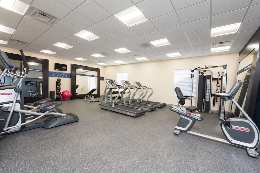 Hampton Inn & Suites Chicago Schaumburg - photo 25