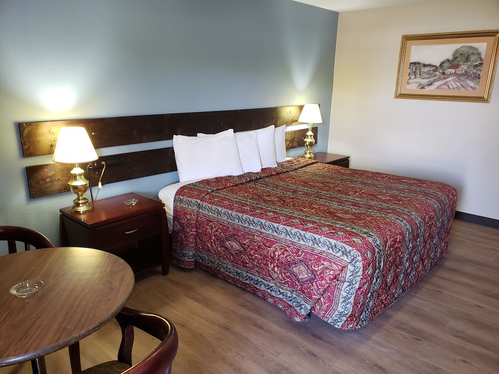 River Heights Motel - photo 5