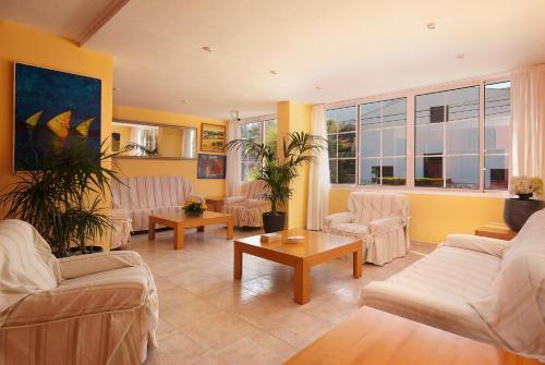 Pinos Altos 10 — 4-Star Luxury Hotel in Pollenca, Spain