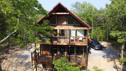 Counting Stars Luxury Cabin — 4-Star Luxury Hotel in Townsend, United States