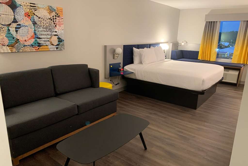 Microtel Inn & Suites By Wyndham Rehoboth Beach - photo 9