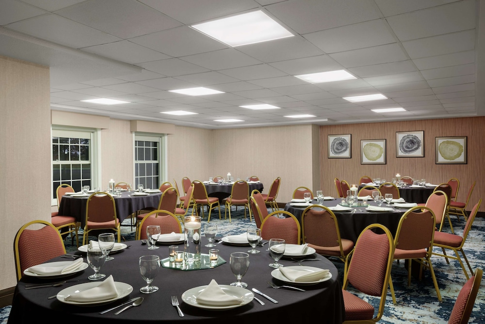 Homewood Suites by Hilton Kansas City Airport - photo 28