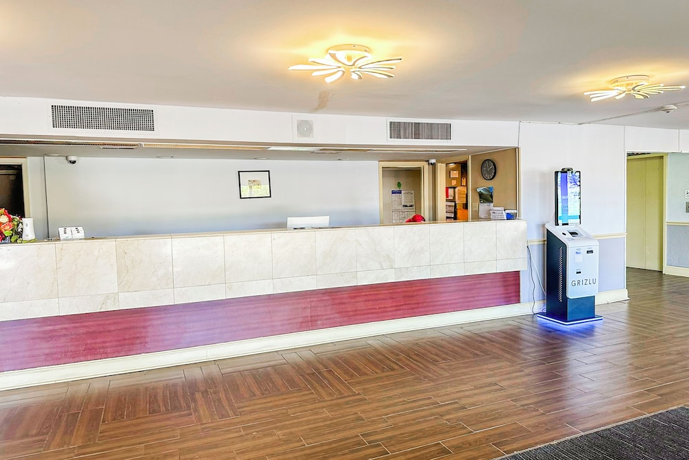 Jackson Hotel & Convention Center - photo 11
