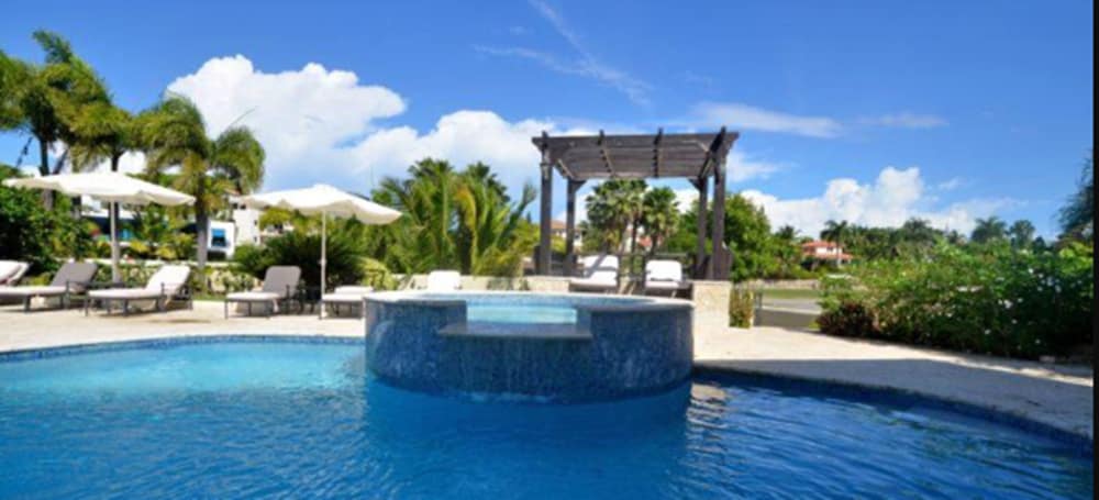 Villa V — 4-Star Luxury Hotel in Puerto Plata, Dominican Republic