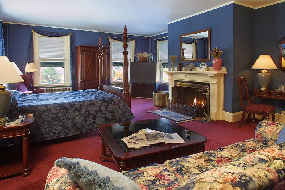 Stonehurst Manor - photo 5