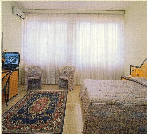 Hotel Maximum in Cinisello Balsamo, Italy